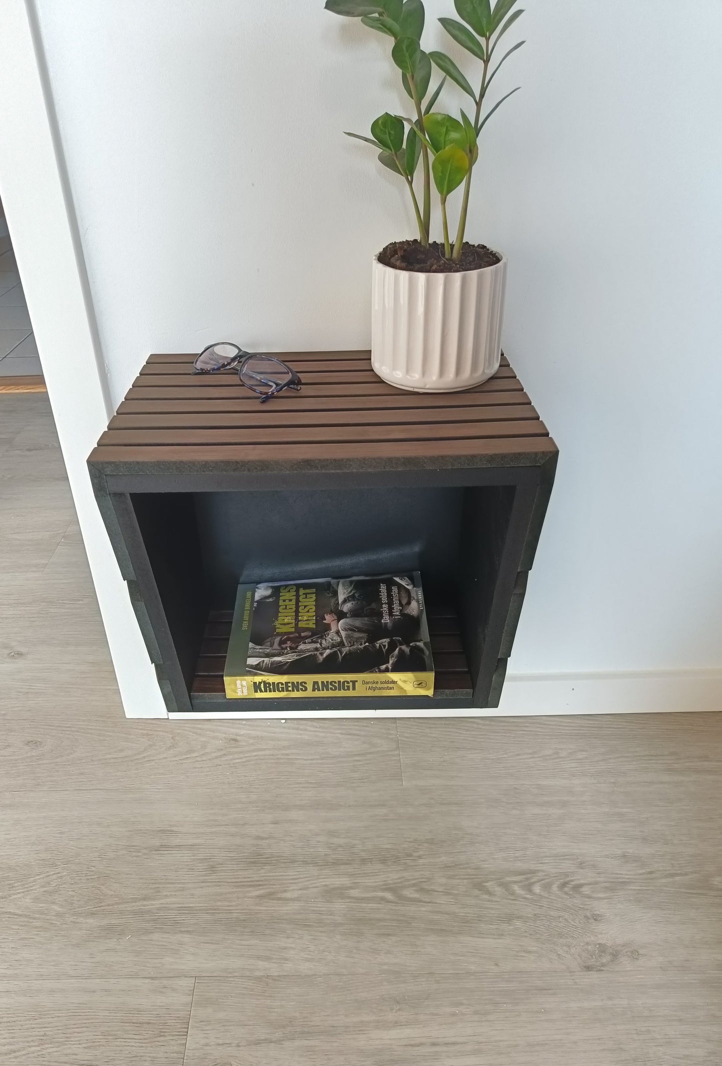 Acoustic bedside table